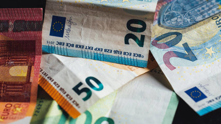 Επίδομα 534 ευρώ: Ξεκίνησε η καταβολή σε 178.000 ελεύθερους επαγγελματίες