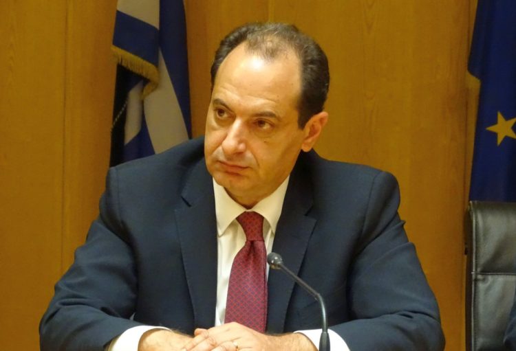 Χρήστος Σπίρτζης: Το αυτοκρατορικό κράτος με χιλιάδες μετακλητούς υπαλλήλους