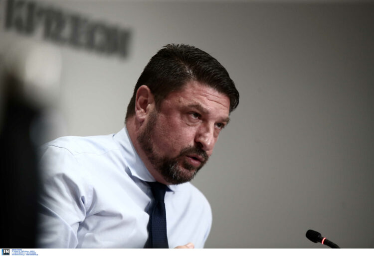 Οργισμένη ανάρτηση Χαρδαλιά για Fake news – Έχει κι η αλητεία τα όριά της