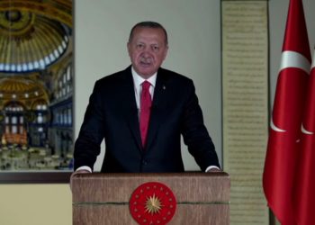 Ερντογάν για Αγία Σοφία: Αίτημα του τουρκικού έθνους η μετατροπή σε τζαμί