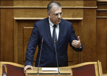 Θεοδωρικάκος: Πανελλαδικές εξετάσεις για την απονομή ιθαγένειας σε αλλοδαπούς