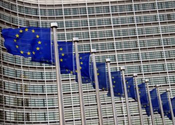 Ευρωπαϊκή Επιτροπή: Εγκριση 1,14 δισ. για τη στήριξη των ελληνικών μικρομεσαίων επιχειρήσεων