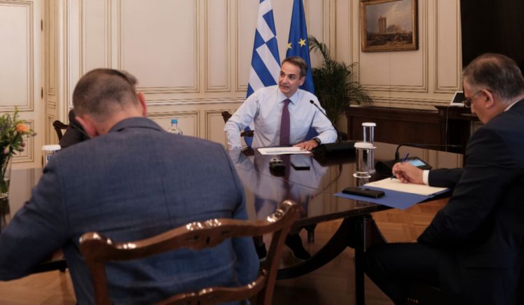 Μητσοτάκης: Επαρκές το πλαίσιο για τον κορονοϊό – Υπάρχει όμως ζήτημα εφαρμογής