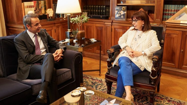 Στην ΠτΔ ο Μητσοτάκης: Ελπίζω στη Σύνοδο Κορυφής να οριστικοποιήσουμε το πακέτο στήριξης των ευρωπαϊκών οικονομιών