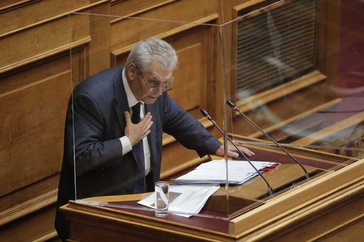 Βουλή: Με 177 «ναι» παραπέμπεται σε ειδικό δικαστήριο ο Δημήτρης Παπαγγελόπουλος