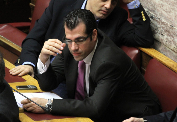 Πλεύρης: Με τη στάση του ο Παππάς έχει αποδεχτεί το κομμάτι του διαλόγου με Μιωνή