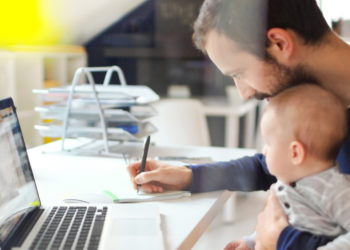 Υπουργείο Εργασίας: Δημιουργείται θεσμικό και νομικό πλαίσιο για την τηλεργασία