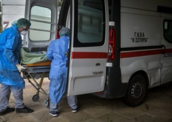 Λευκάδα: Θετική στον κορονοϊό πενταμελής οικογένεια Σέρβων