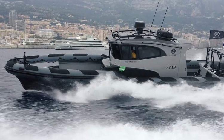 Χανιά: Οπλα, πυρομαχικά και λαθραία τσιγάρα εντοπίστηκαν σε ταχύπλοο