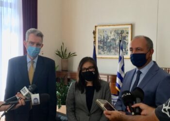 Θεσσαλονίκη: Διμερείς σχέσεις και αμερικανικές επενδύσεις στο επίκεντρο της συνάντησης Καράογλου – Πάιατ