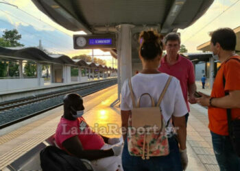 Λαμία: Πέταξαν μετανάστη έξω απο το τρένο γιατί θεώρησαν ότι έχει κορονοϊό