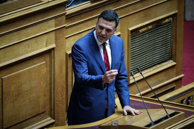 Κικίλιας: Πιθανά νέα μέτρα στους οίκους ευγηρίας – Σε τεστ θα υποβάλλονται οι εργαζόμενοι