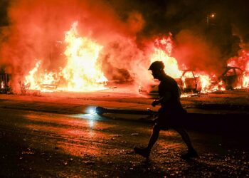 ΗΠΑ: Οργή μετά το νέο περιστατικό αστυνομικής βίας – Δεύτερη νύχτα διαμαρτυριών