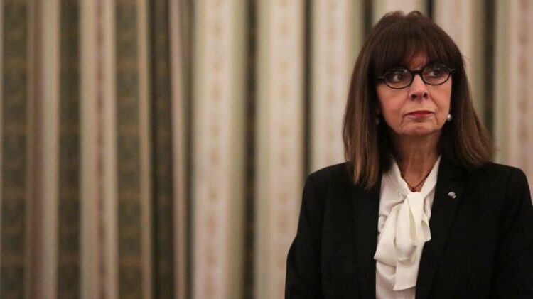 Μήνυμα Σακελλαροπούλου για κορoνοϊό: Οι μέρες που έρχονται είναι κρίσιμες