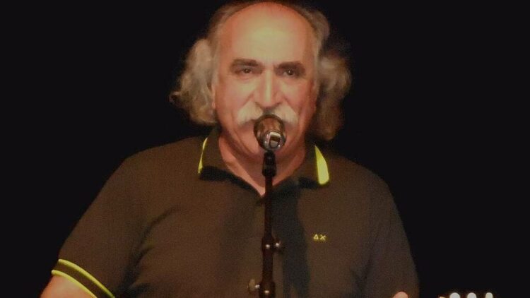 Έφυγε από τη ζωή ο γνωστός ρεμπέτης Αγάθωνας Ιακωβίδης