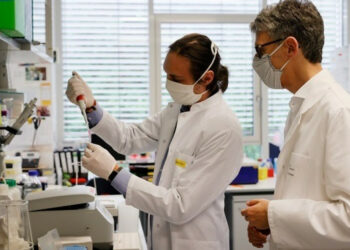 Κορονοϊός: 217 κρούσματα σήμερα στην Ελλάδα – Τρεις νέοι θάνατοι