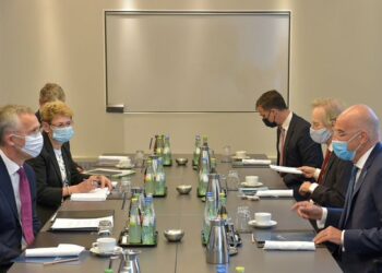 Δένδιας σε Στόλτενμπεργκ: Το ΝΑΤΟ δεν μπορεί να ανέχεται την παραβατικότητα της Τουρκίας