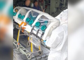 Κορονοϊός: Εσπευσμένα στο Ηράκλειο μέσα σε ειδική κάψουλα, ανήλικος