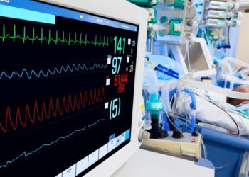 Κορονοϊός: Διασωληνώθηκε 27χρονη γιατρός στη Λάρισα