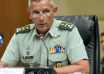 ΓΕΕΘΑ: Στο Κέντρο Επιχειρήσεων του Αρχηγείου Στόλου ο Κωνσταντίνος Φλώρος