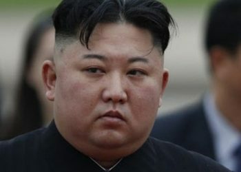 Ο Κιμ Γιονγκ Ουν ζητά την κατάσχεση των σκύλων της Β. Κορέας