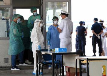 Κορονοϊός:  Έντονη ανησυχία για τα 203 νέα κρούσματα