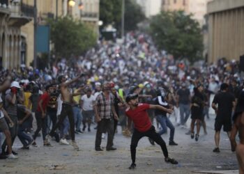 Λίβανος: Παραιτήθηκε και ο υπουργός Περιβάλλοντος