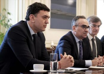 Υπουργείο Υγείας: Το Μαξίμου αφαίρεσε όλες τις αρμοδιότητες από τον Κικίλια