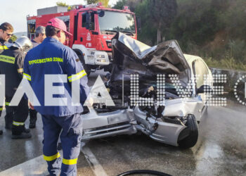 Ηλεία: Σοβαρό τροχαίο στην Εθνική Πατρών Πύργου – Πήρε φωτιά το ΙΧ (Photos)