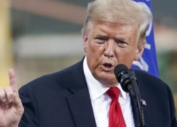 Τραμπ: Ανακοίνωσε ότι θα απαγορεύσει το TikTok στις ΗΠΑ