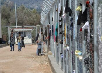ΚΙΝΑΛ: Ανθρωπιστικό σκάνδαλο η εγκατάλειψη των προσφύγων