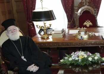 Αρχιεπισκοπή Κρήτης: Διάψευση των δημοσιευμάτων περί προτροπής για τη μη χρήση μάσκας