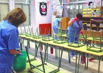 Υπεγράφη η ΚΥΑ για την πρόσληψη προσωπικού καθαριότητας στα σχολεία