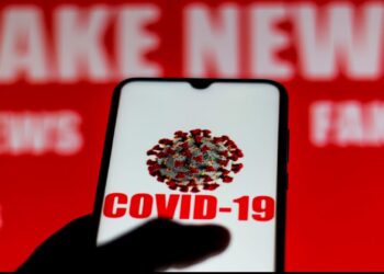 Κορονοϊός: Περισσότερες από 2.300 φήμες και θεωρίες συνωμοσίας