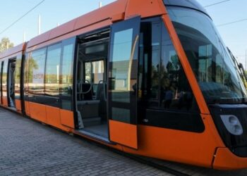 Παρελήφθησαν οι πρώτοι από τους 25 νέους συρμούς τραμ