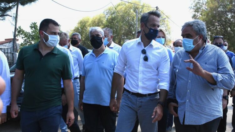 Στις πληγείσες περιοχές της Εύβοιας ο Κ. Μητσοτάκης – Πλήρη στήριξη στον Ν. Χαρδαλιά