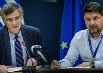 Κορoνοϊός: Επιστρέφουν Τσιόδρας – Χαρδαλιάς μετά την αύξηση των κρουσμάτων