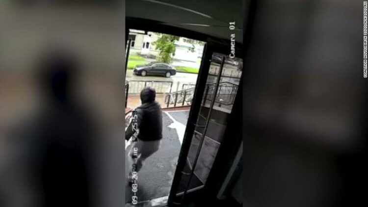 Ρωσία: Επίθεση με χημικές ουσίες σε γραφείο συνεργατών του Ναβάλνι