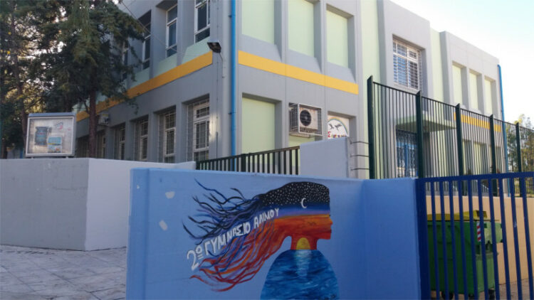 Κατάληψη: Νέες έντασεις έξω από το 2ο και 5ο Γυμνάσιο Αλίμου