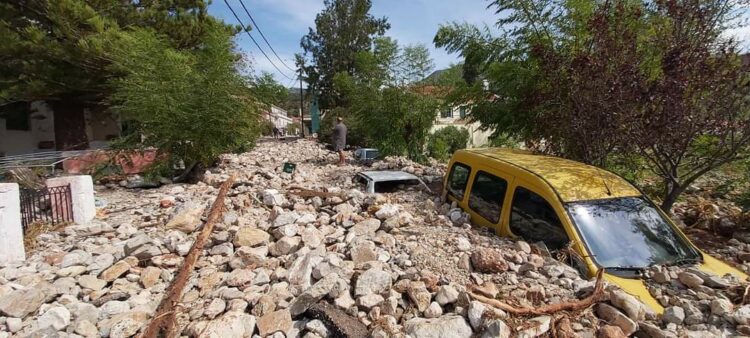 Κεφαλονιά: Βιβλική καταστροφή στον Ασσο – Θάφτηκε στο χώμα και τις πέτρες