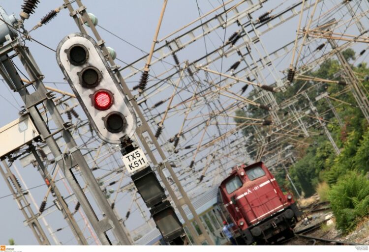 ΤΡΑΙΝΟΣΕ: Αδύνατη η σιδηροδρομική σύνδεση Αθήνας- Θεσσαλονίκης