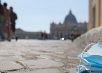 Ιταλία – Κορονοϊός: Εισαγγελική έρευνα για απάτη με μάσκες σε βάρος του Δημοσίου