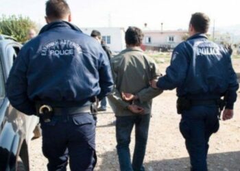 Λέσβος: Εξαρθρώθηκε κύκλωμα παράνομης εισόδου αλλοδαπών – Εμπλέκονται 30 μέλη ΜΚΟ