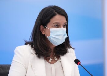 Ο παραλογισμός με την υποχρεωτική χρήση μάσκας στα παιδιά 5, 6 και 7 ετών κόντρα στις οδηγίες ΠΟΥ και UNICEF