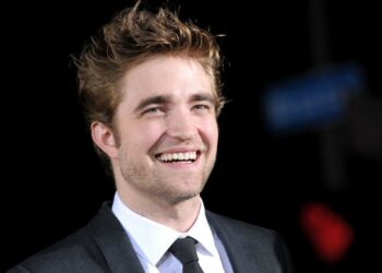 Κορονοϊός: Θετικός διαγνώστηκε ο Ρόμπερτ Πάτινσον – Σταματούν τα γυρίσματα της ταινίας «Μπάτμαν»