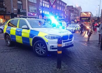 Μπέρμιγχαμ: Η αστυνομία αναζητεί έναν ύποπτο για τις επιθέσεις με μαχαίρι