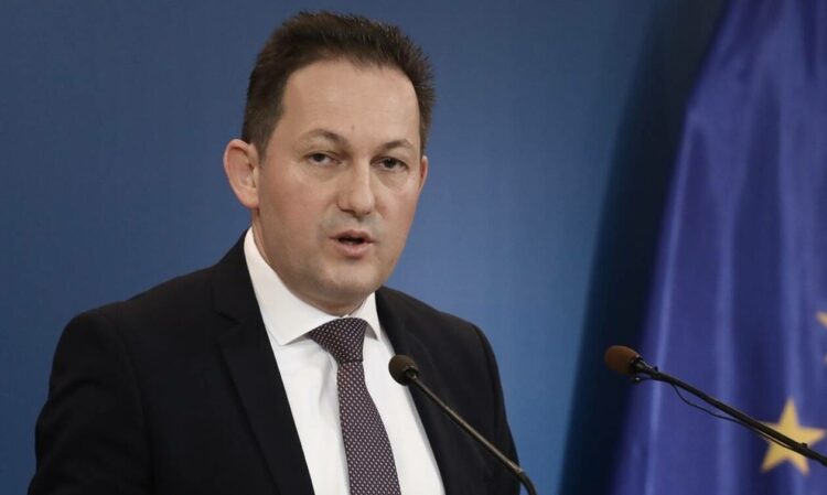 “Ανήθικη και χυδαία συμπεριφορά” της κυβέρνησης