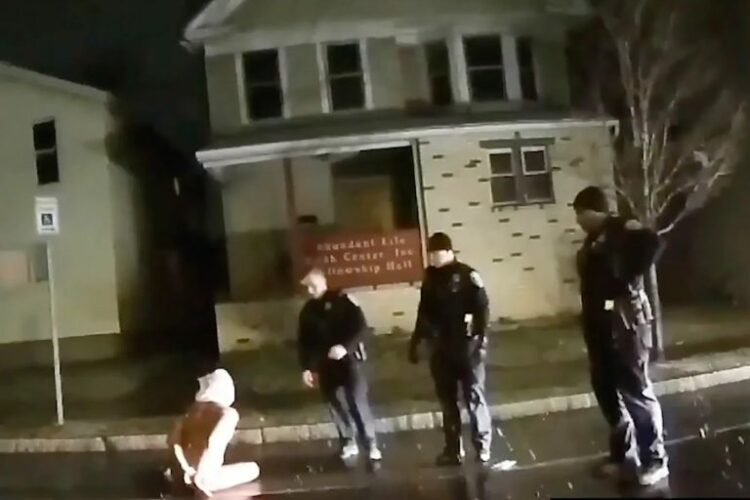 ΗΠΑ: Νέο περιστατικό αστυνομικής βίας – Προκάλεσαν ασφυξία με σακούλα σε αφροαμερικανό