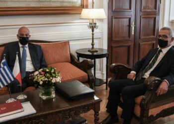 Δένδιας: Η Τουρκία ανοίγει πολεμικά μέτωπα στην περιοχή και απειλεί με πόλεμο τους γείτονές της