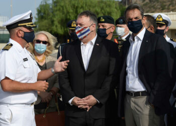 Στη βάση της Σούδας Κυριάκος Μητσοτάκης και Μάικ Πομπέο